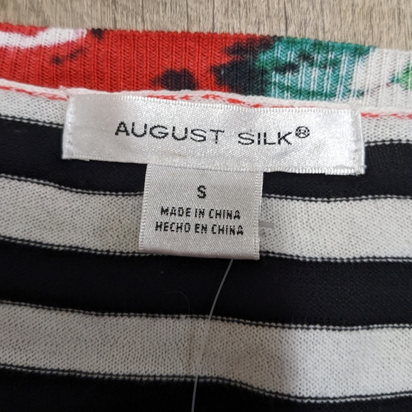 August Silk Red Roses Lightweight Cardigan Sweater - Picture 9 of 10